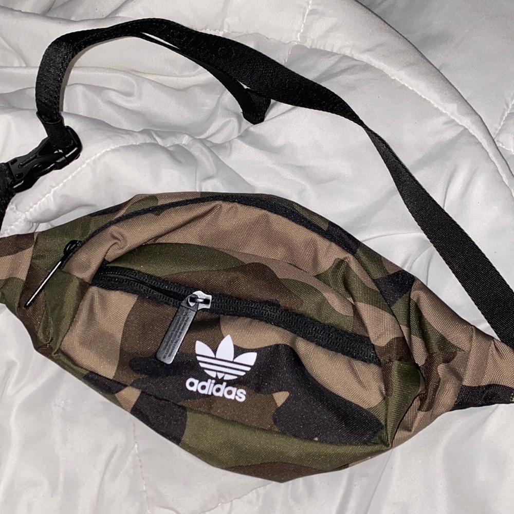 Adidas camo fannypack/waist bag